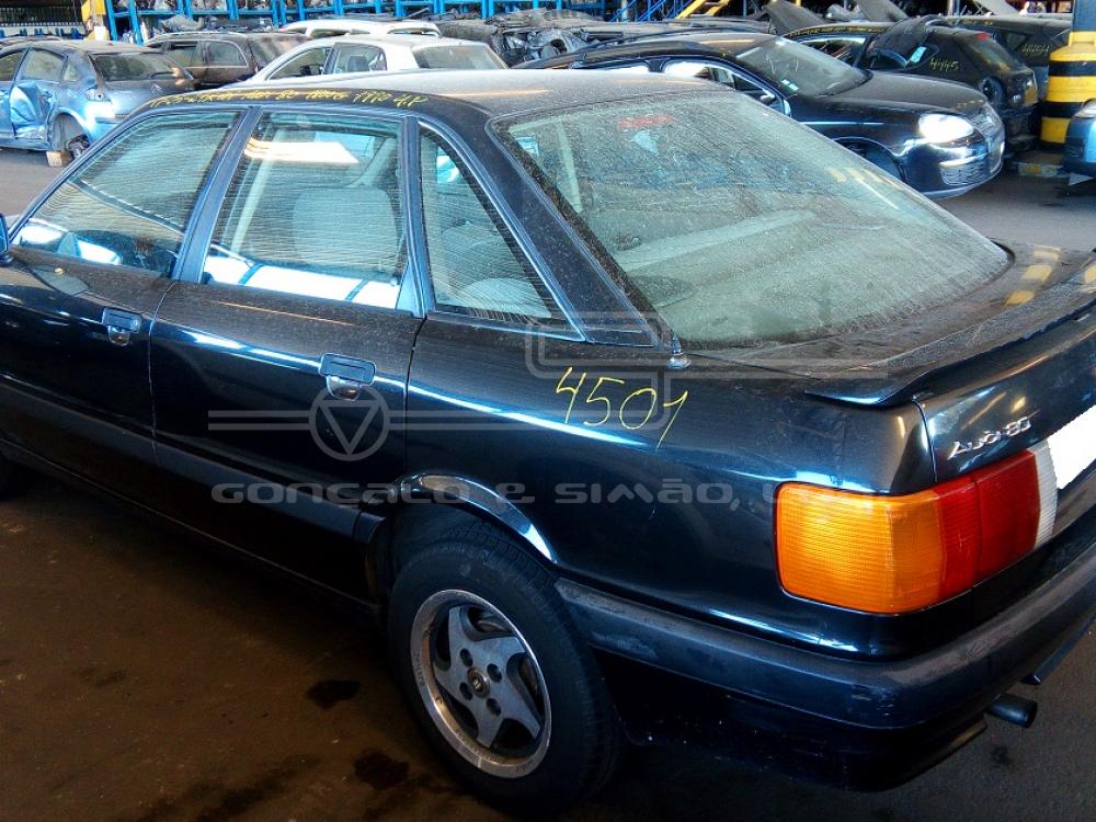 AUDI 80