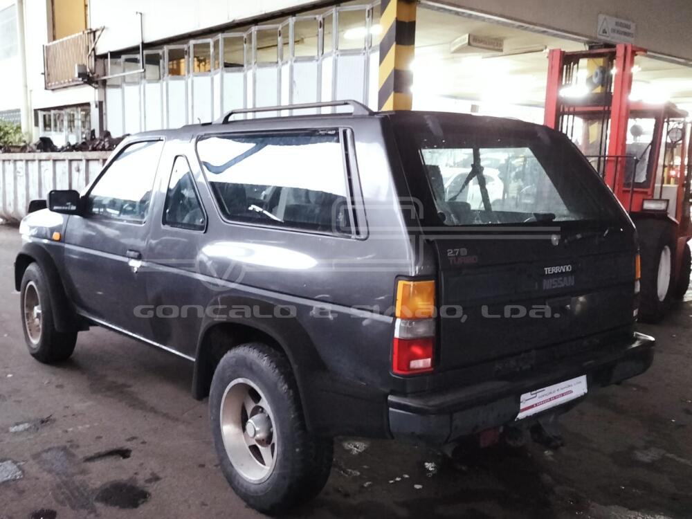 NISSAN TERRANO