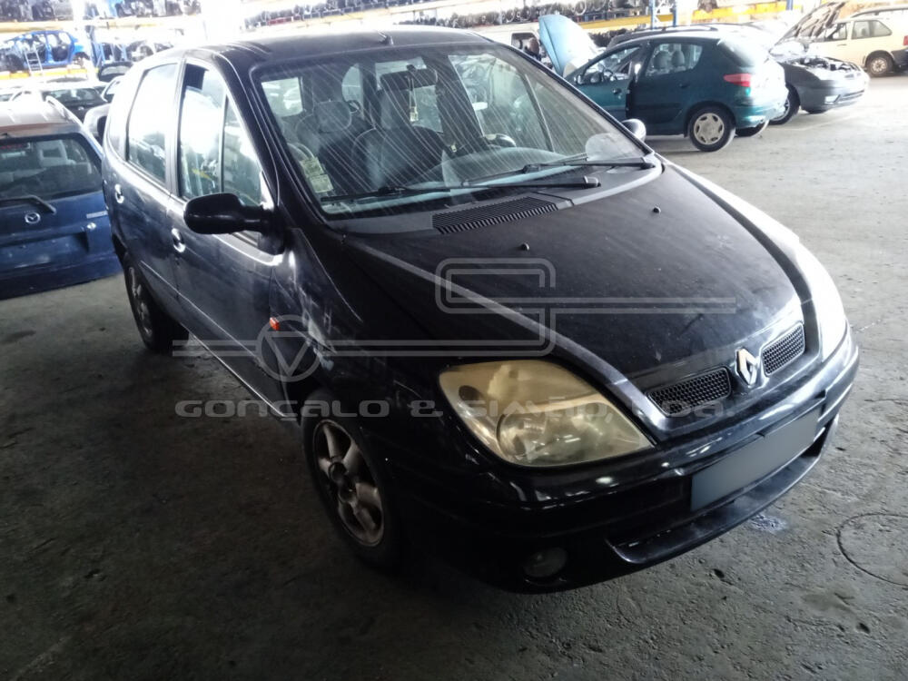 RENAULT SCÉNIC